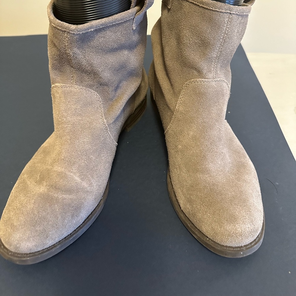 Grey/stone suede booties